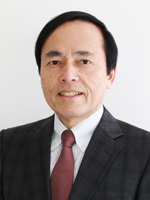 恒藤 暁 氏